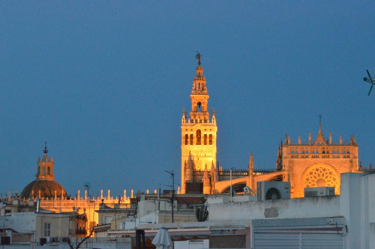 Homeyseville-Amazing Penthouse Giralda Views 8 Pax, Parking Optional Экстерьер фото