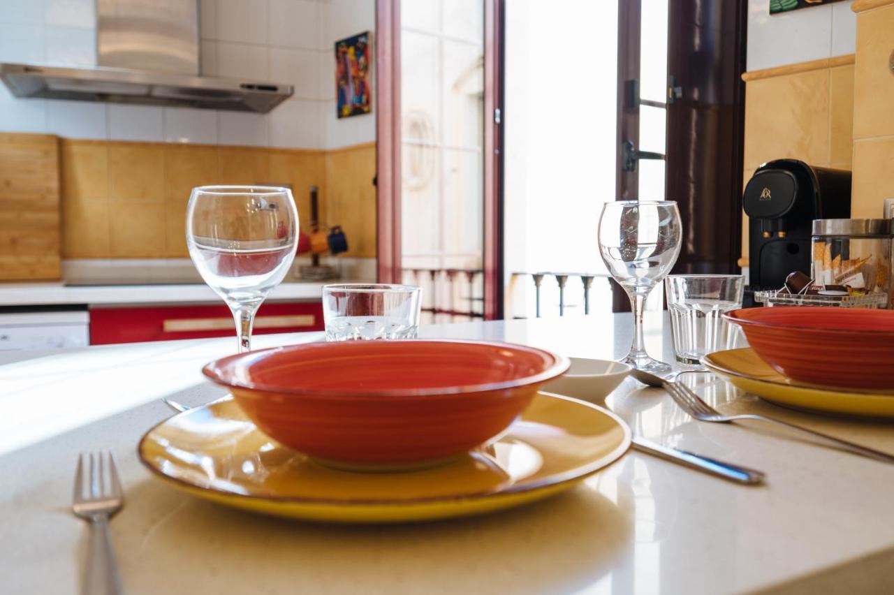 Homeyseville-Amazing Penthouse Giralda Views 8 Pax, Parking Optional Экстерьер фото
