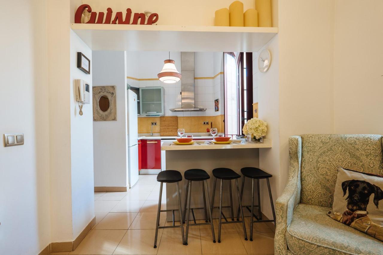 Homeyseville-Amazing Penthouse Giralda Views 8 Pax, Parking Optional Экстерьер фото